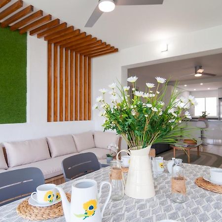 Ketan Suite Nadales Málaga Exteriör bild